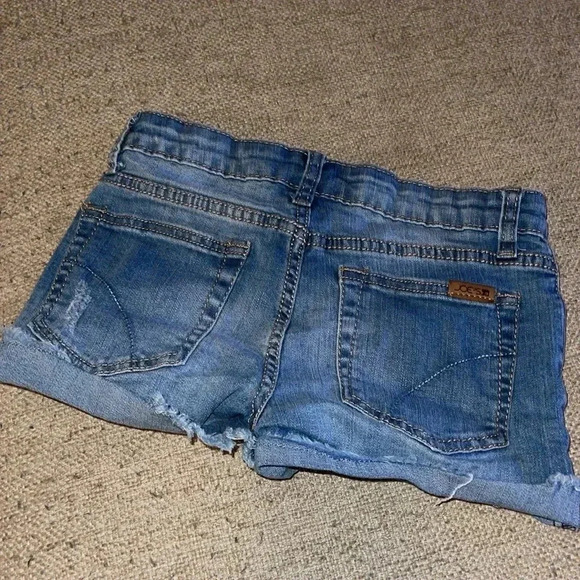 Joe’s Jeans Denim Cutoffs size 12 - Q - Picture 3 of 4